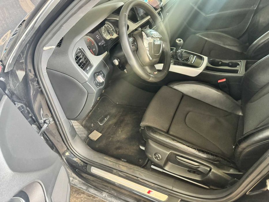 Продавам Audi A4B8,на части 2.0 170 CAHA 4x4