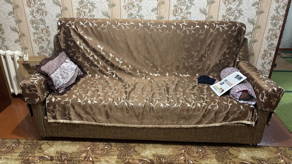Диван и кресла за 100.000сум