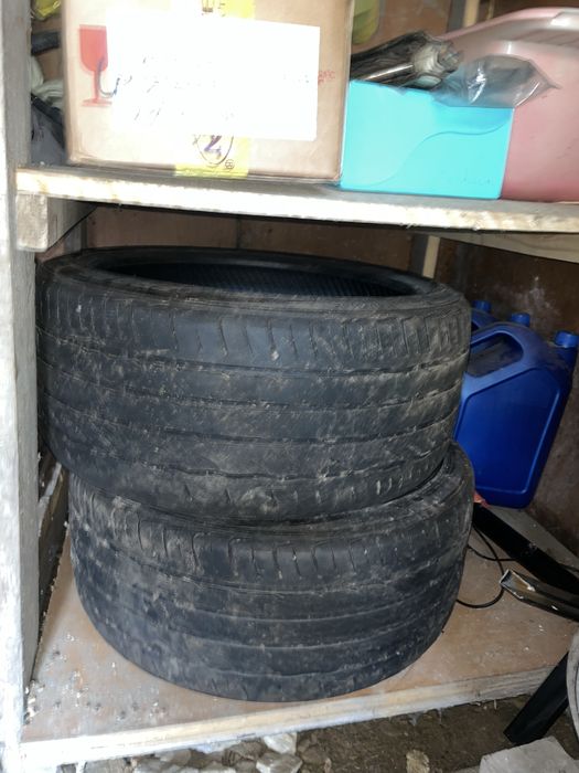 Продам 8 Летних резин 235/40/18