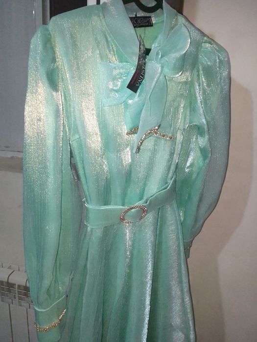 Vecherni köylak sotiladi,48.50.52giyadonlara bölishi garak