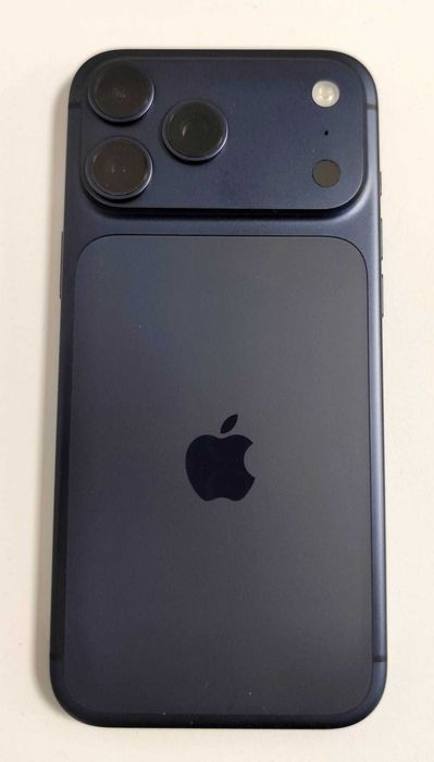 Telefon Apple iPhone 17Pro Max 256Gb 14 cicluri incarcare (AG35 B 35314) Garantie 2 ani !