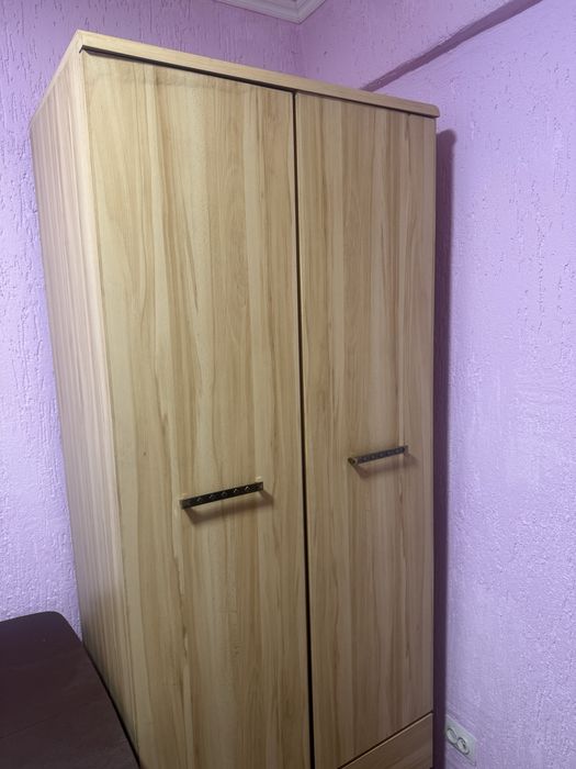 Продам плательный шкаф