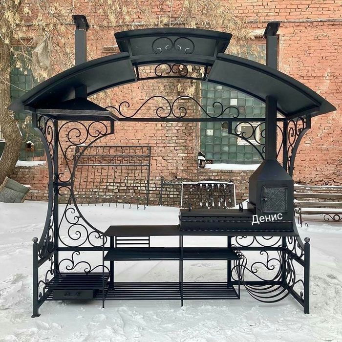 Дачная кухня мангал барбекю шашлычница смокер гриль с навесом очаг