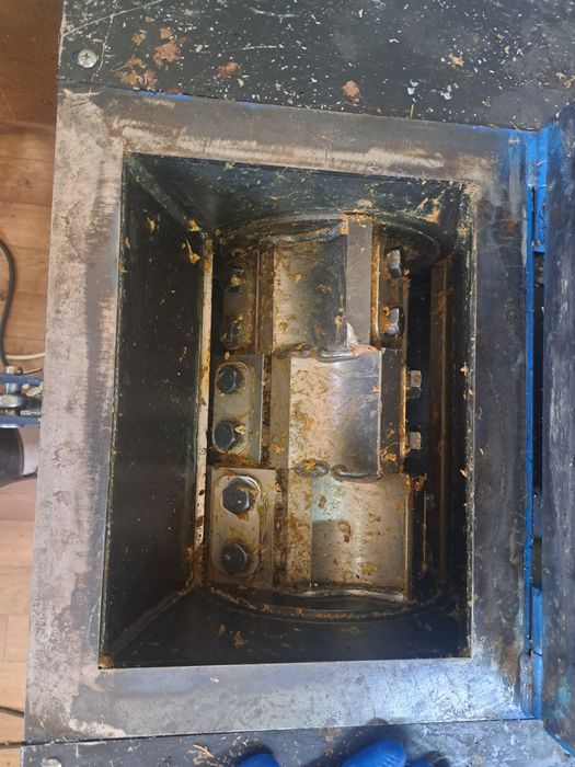 Дробилка для костей