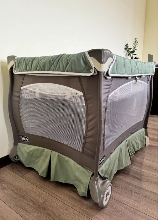 Манеж-кровать в отличном состояний!