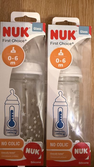 Vand 2 biberoane din sticla NUK First Choice+