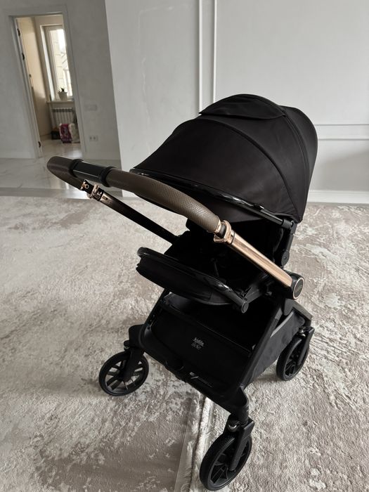 Продам коляску в отличном состоянии