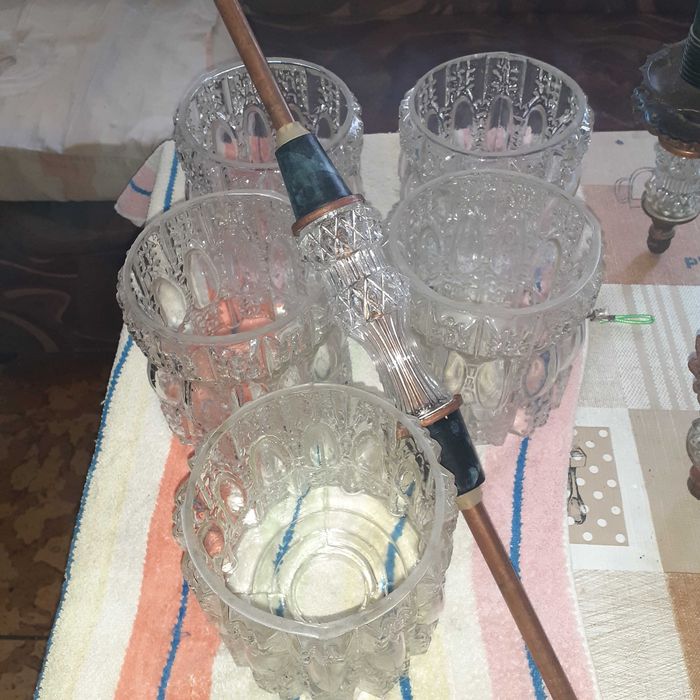 Красив Масивен меден  кристален полилей със  5 кристални чаши