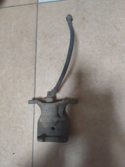 Задний супорт правый на Марк 2.