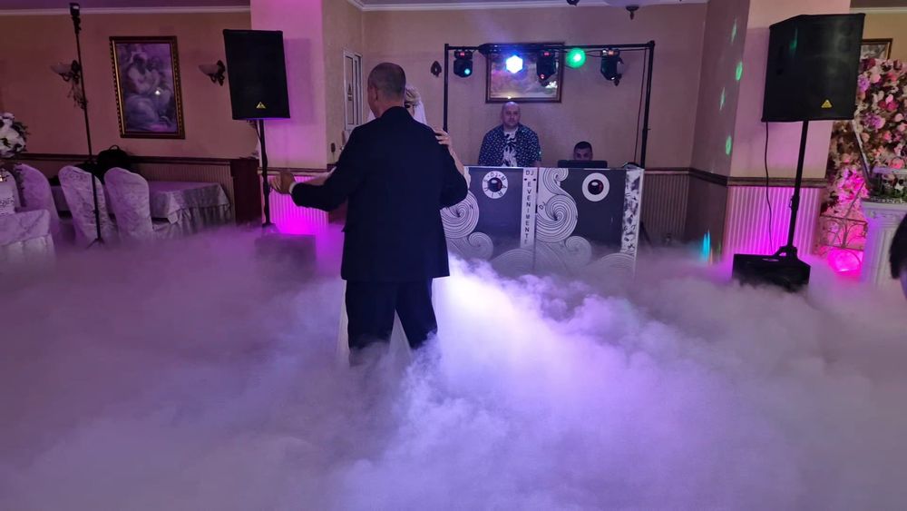 Fum greu și gheata carbonica 500 lei