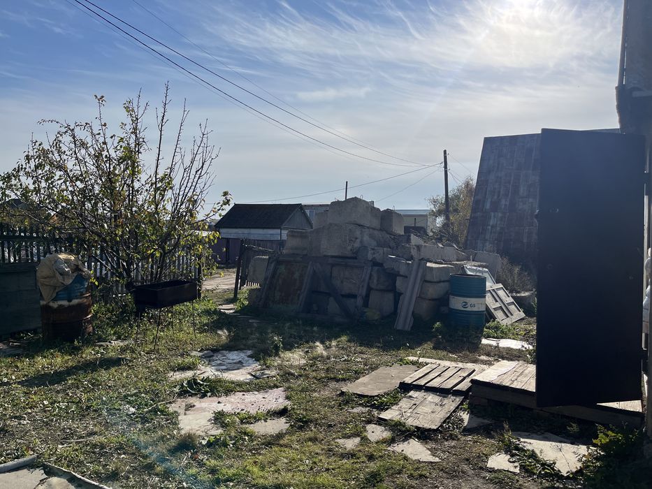 Продам дачу .2 участка.