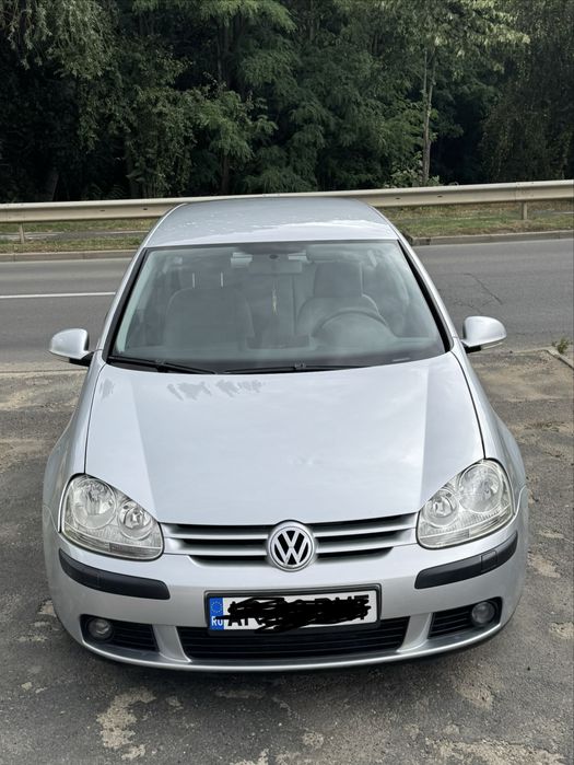 Vand Golf 5 -Schimb cu microbuz 8+1