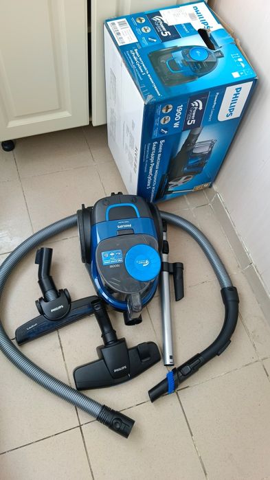 Пылесос Philips 1900w