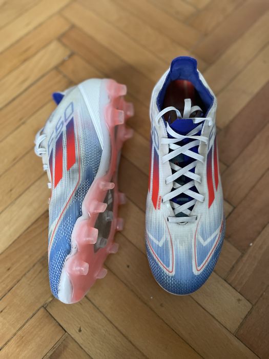 Adidas F50 fibertouch 41.5 бутонки