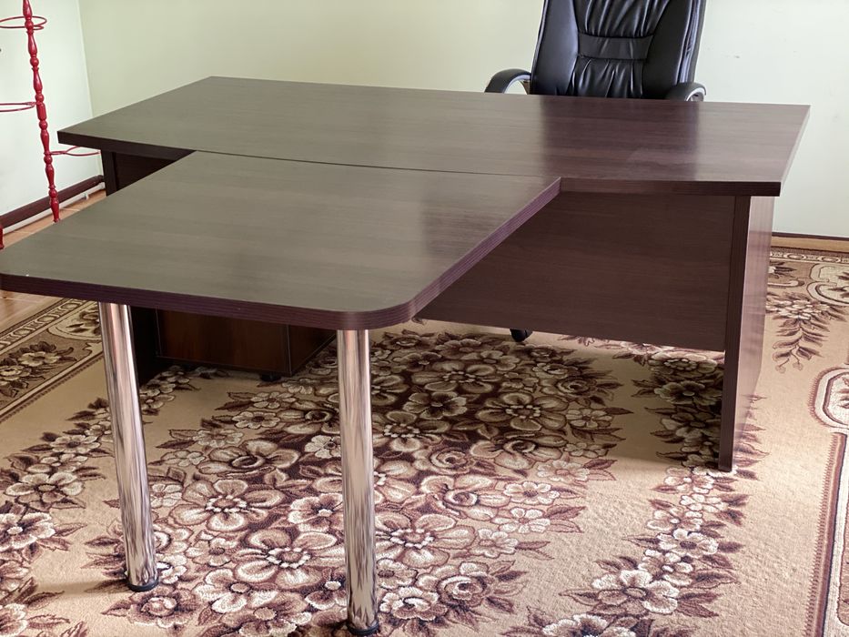 Стол руководителя