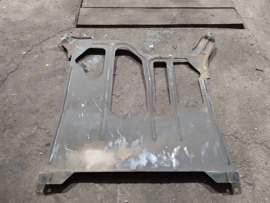 Продам защиту двигателя кобальт, веста