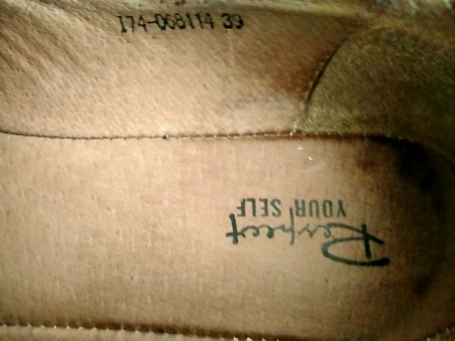 Продам туфли размер 39