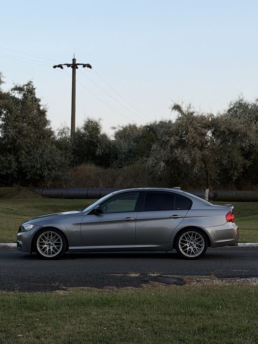 BMW E90 320d 184cp 2011