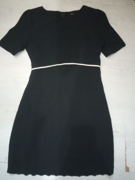 Чёрное платье в отличном состоянии