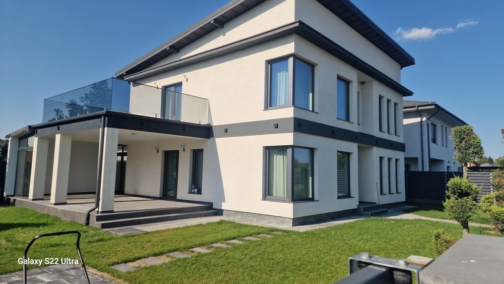 Casa nouă Gherăiesti la strada 260m²