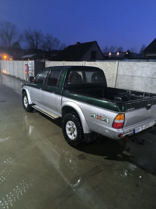 Mitsubishi l200, an 2000