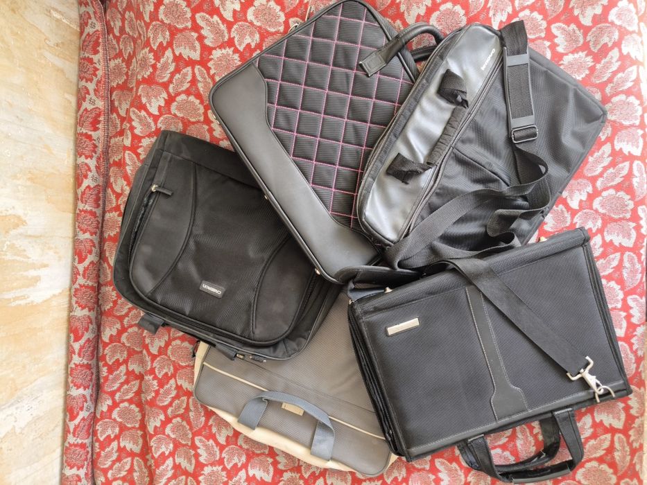 Сумки для ноутбуков