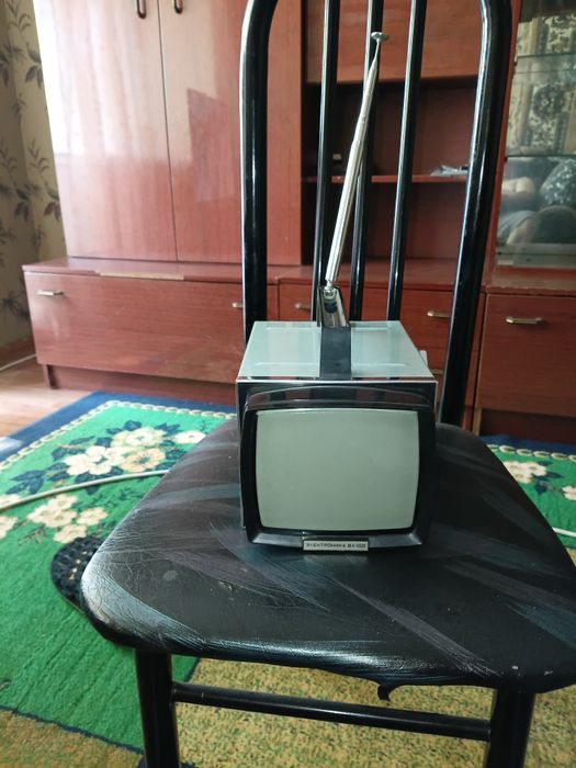 Продам телевизор