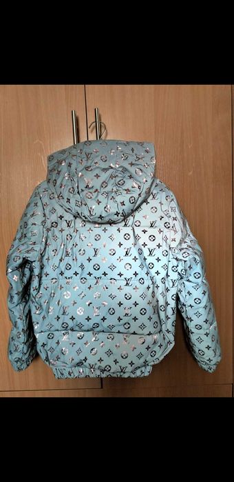 Демисезонная куртка для девочки