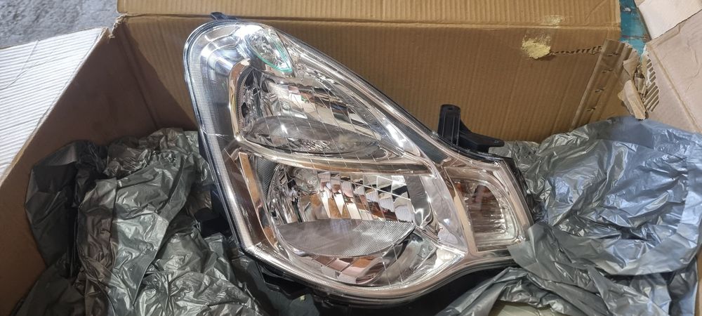 Фара Nissan Almera G15