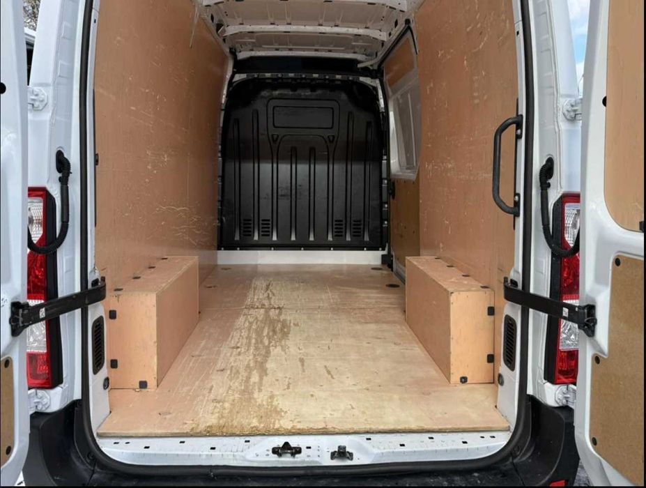 Грузовое такси Превоз Хамалски услуги Грузчики Переезд Бус Товарно