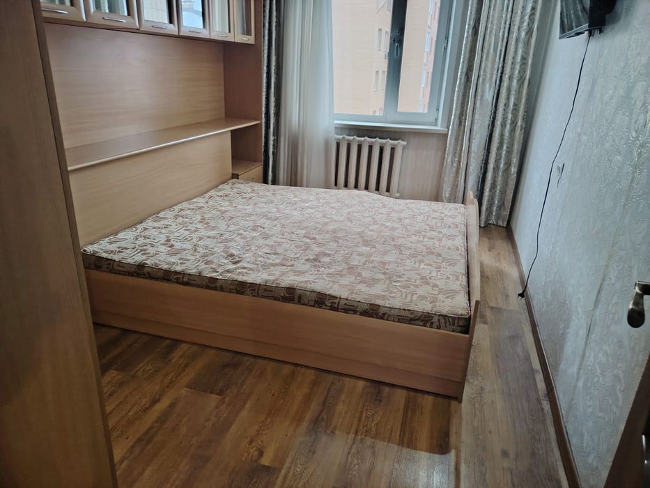 Продаю кровать и шкаф