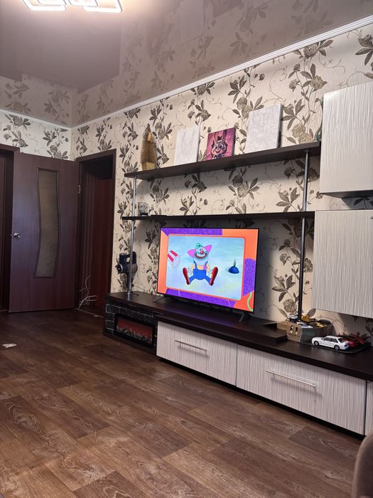 Продам стенку в гостинную