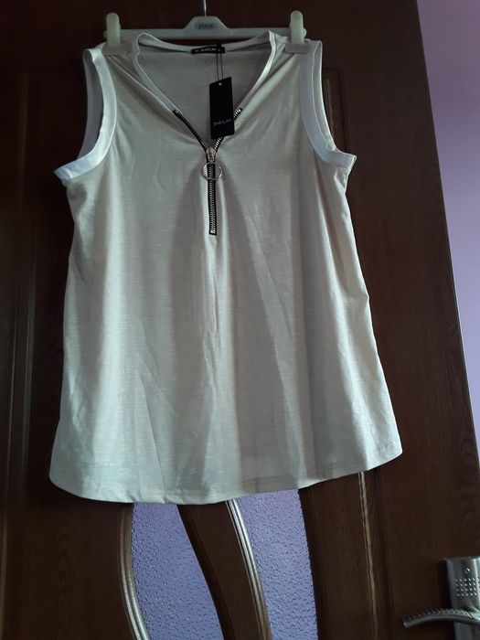 Vând Bluză Damă Elegantă Mărimea XL Nouă