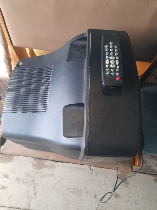 Продам  телевизор в Костанае.