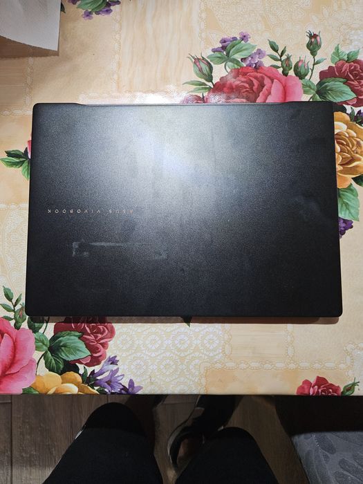 Asus Vivobook S14 1TB Stocare 16GB Ram