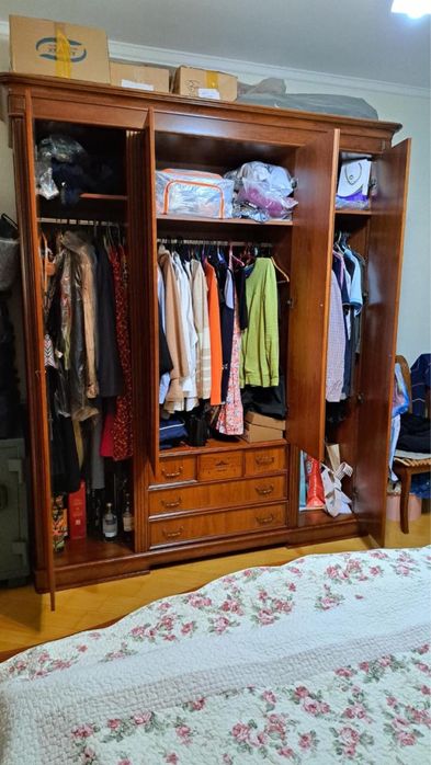 Спальный гарнитур