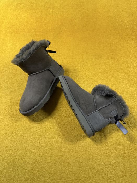 Ugg Mini Bailey Bow 36 noi new