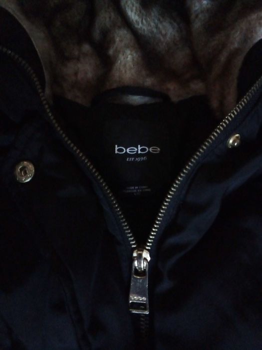 'BEBE' красиво оригинално яке размер Л