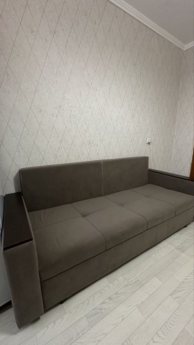 Продам диван за 23 тыс есть торг