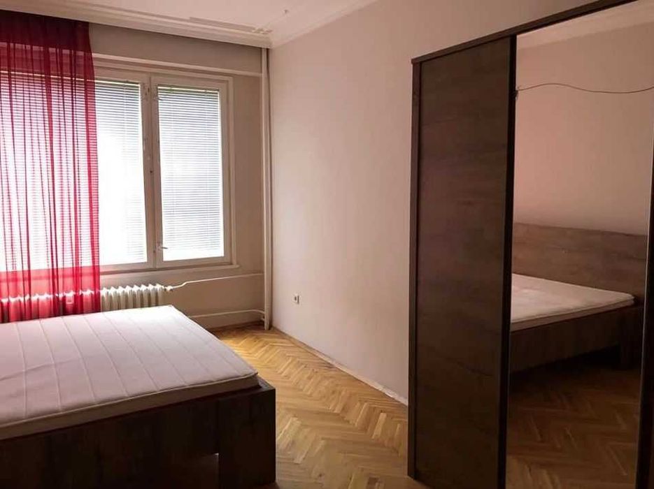 Дава се под наем Четиристаен апартамент в София, Дианабад - 100 кв.м за 675 € - Снимка #1