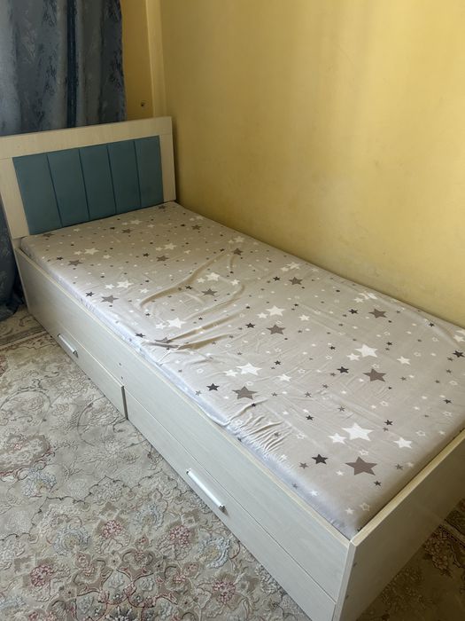 1 адамдық төсек сатылады