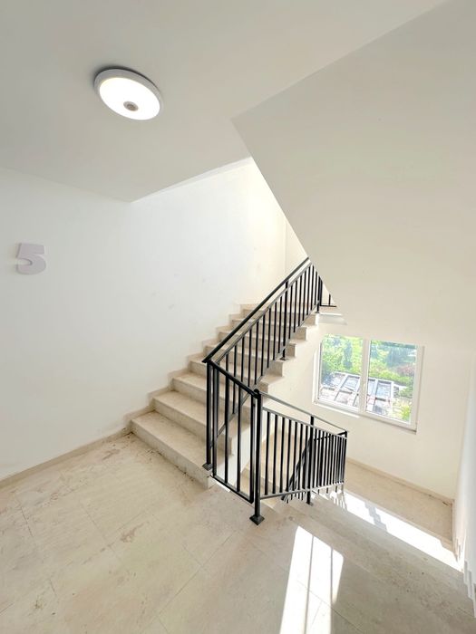 Дава се под наем Двустаен апартамент в София, Студентски град - 73 кв.м за 108000 € - Снимка #3