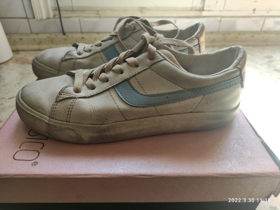 Демисезонные ботинки.