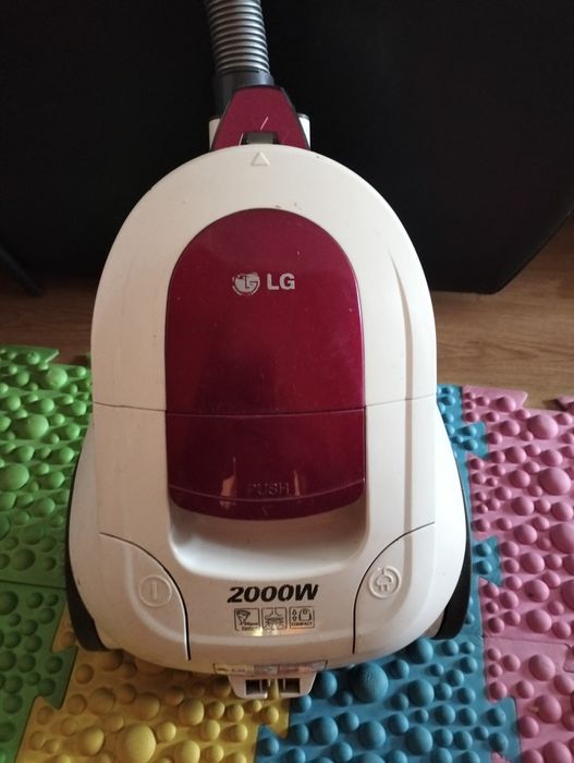 Продам пылесос в отличном состоянии