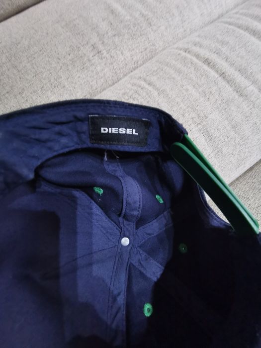 Sapca Louis Vuitton vintage si Diesel