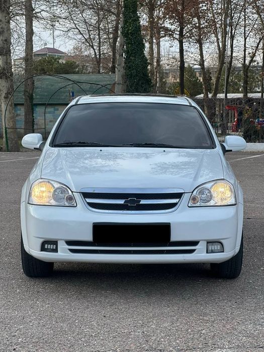 Lasetti 1.8 avtomat srochna