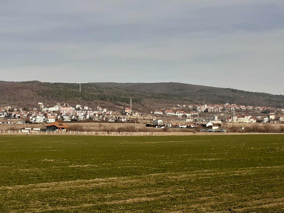 Терен 7693кв.м Несебър,с.Кошарица, м. ГЮРГЕНЛИКА до нови къщи и живущи