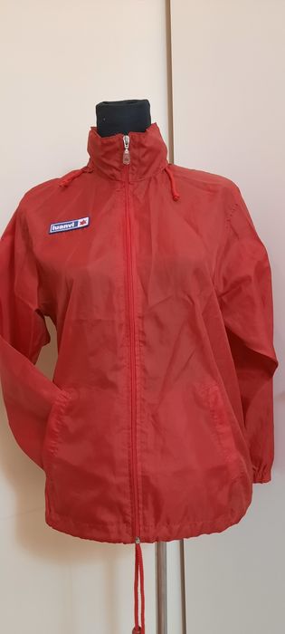 Ветровки женские