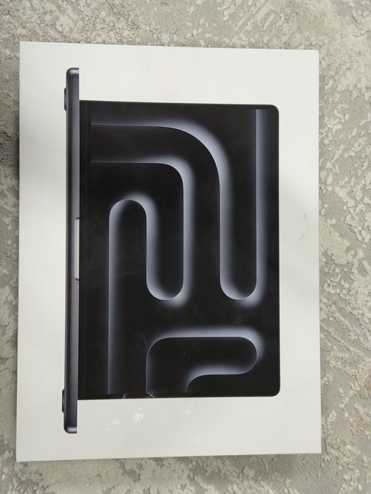 Macbook PRO M4 Max, 36gb, 1TB, 14-inch