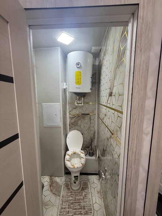 Tinchlik plaza oldida 23 maktab xon saroy domidan 3 xonali yevro remon